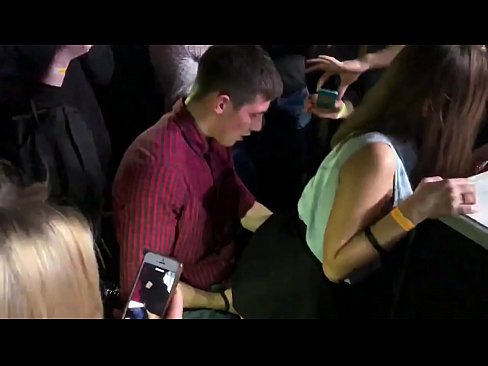 ❤️ Echter Sex in einem russischen Nachtclub. 18-jährige russische Mädchen in den Anus und Vagina gefickt in einem Nachtclub Beautiful porn bei uns de.mysexgamer.ru ❌